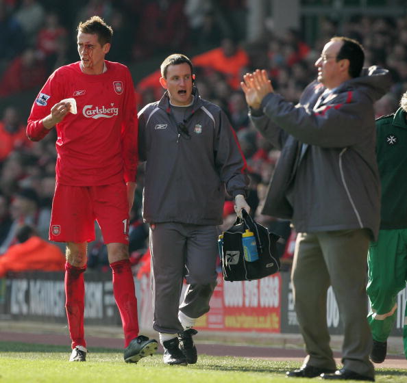 帕尔马官方：铃木彩艳左手中指及手舟骨复合骨折，将接受手术（帕尔马通报：铃木彩艳左手中指与腕舟骨复合性骨折，将接受手术）