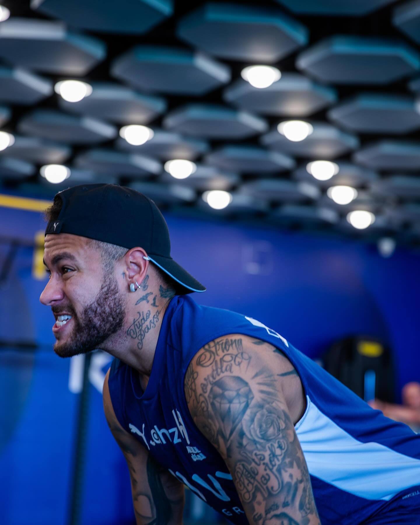 赫罗纳vs皇马裁判录音：姆巴佩第41分钟进球因手球在先被取消（裁判录音曝光赫罗纳战皇马：第41分钟姆巴佩先手球，进球被判无效）