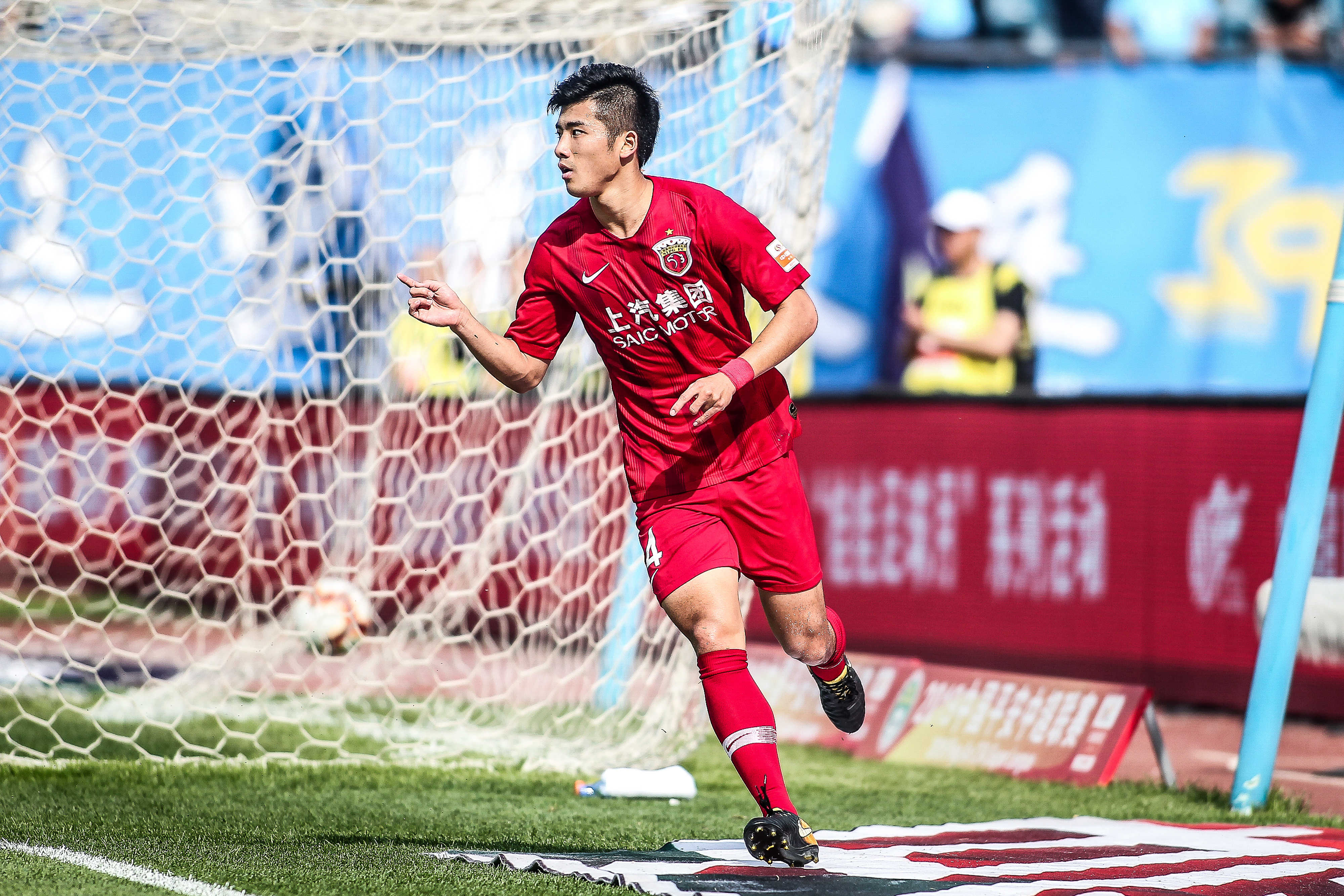 2025／26赛季英超：有惊无险！阿森纳客场守住链子！切尔西1-1阿森纳（2025／26赛季英超：有惊无险，阿森纳客场稳住阵脚，切尔西1-1阿森纳）