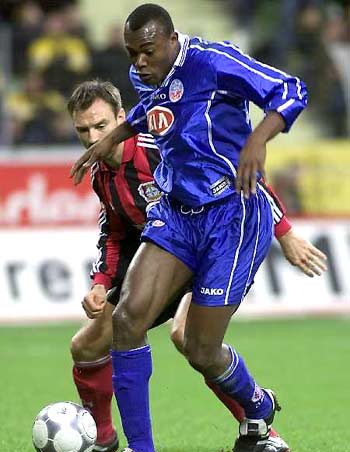 东契奇最后一攻引发巨大争议（东契奇终场一攻引发轩然大波）