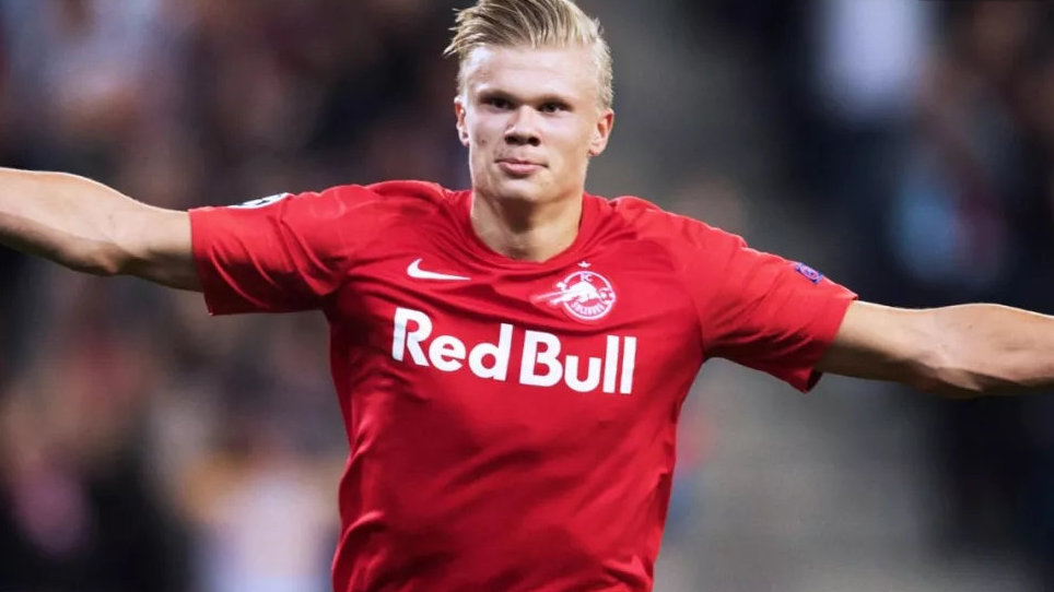 众望所归！戈洛夫金荣耀入驻拳击名人堂，另外两位热门拳手意外落选引关注（实至名归：戈洛夫金入选拳击名人堂，两位大热拳手爆冷无缘引热议）