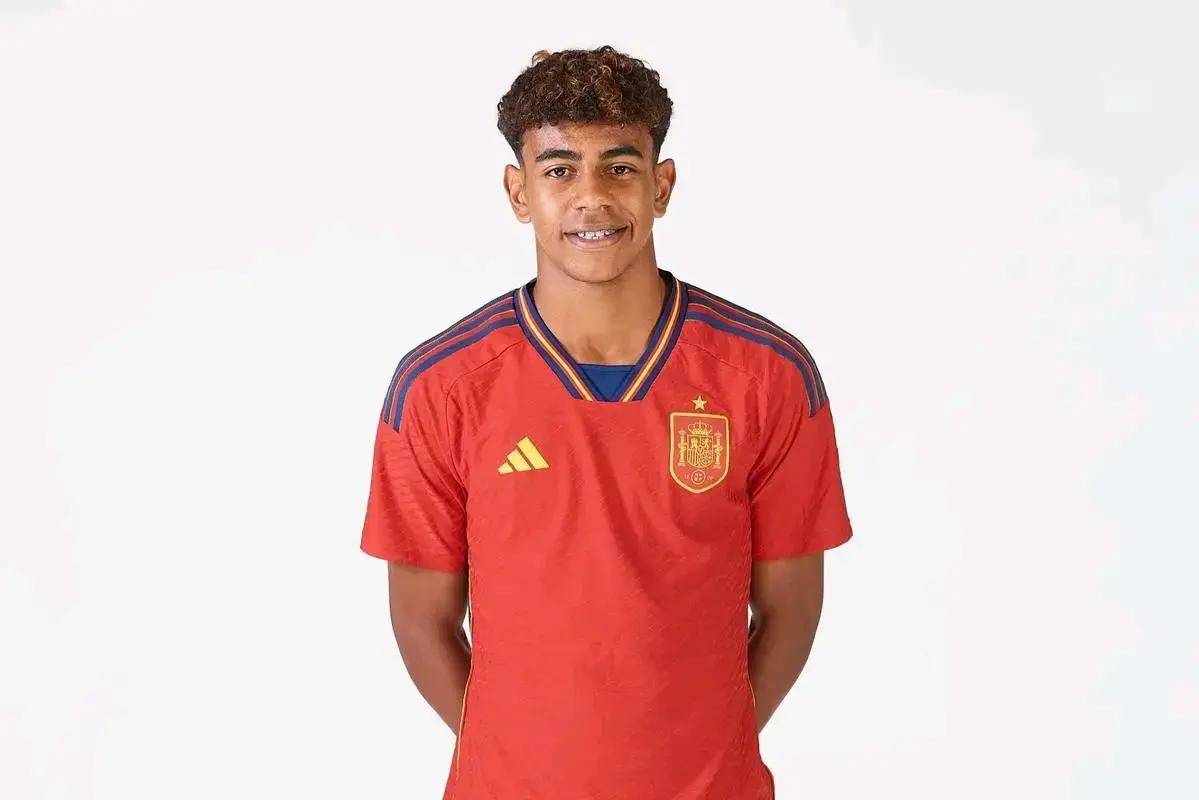 全运会男排U20-浙江3-0河南进决赛 卫冕冠军山东1-3江苏（U20全运会男排：浙江3-0河南挺进决赛，卫冕冠军山东1-3不敌江苏）